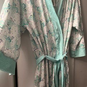 FREE SHIPPING; NEW WITH TAGS; Robe; Beautiful colors; lightweight; robe only